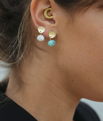 Supple White earrings