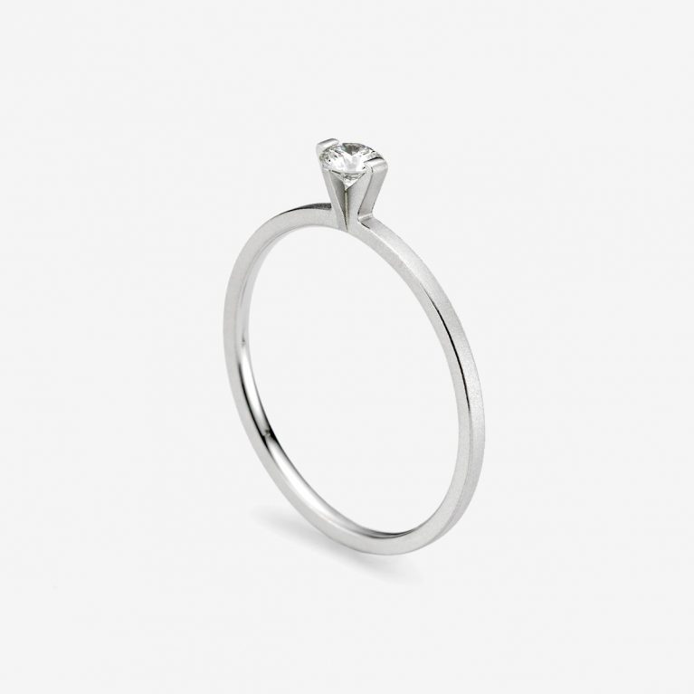 NIESSING PRINCESS RING 0,16 ct