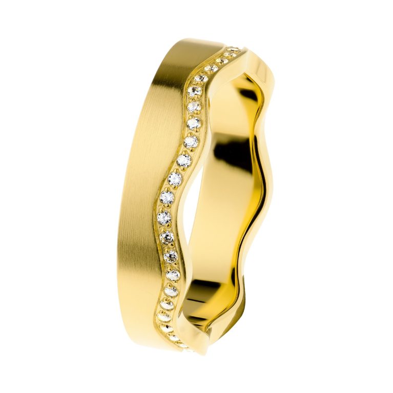 Anillo de acero dorado y circonita