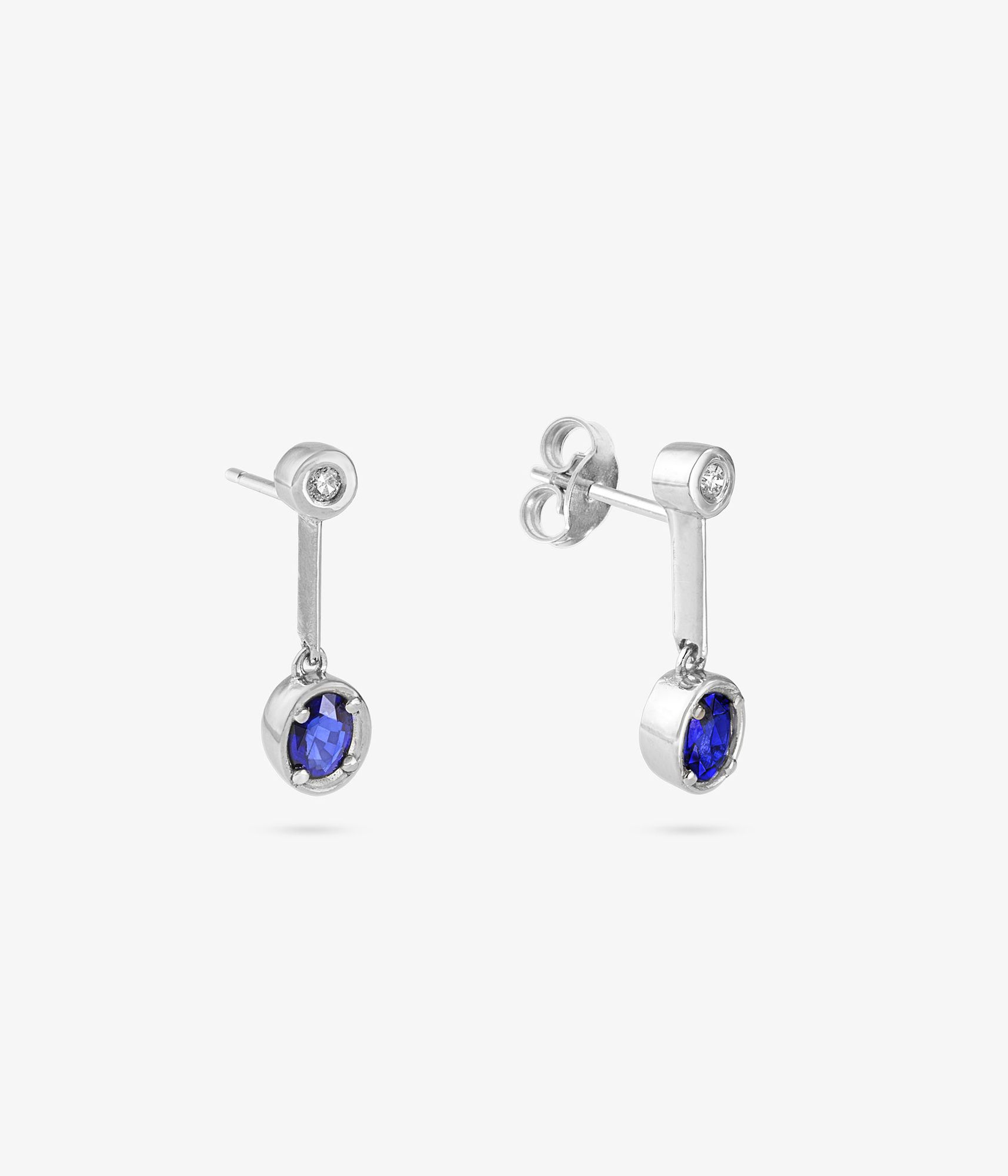 Pendientes Sapphire Fire Blue en oro blanco con diamante y zafiro azul de Pepe Alba