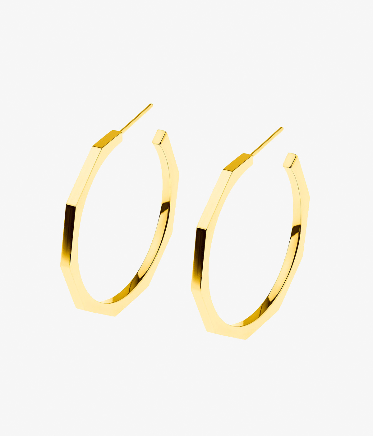 E544_aros_acero_dorado_diferentes_decagonales_bauhaus_pepealba2026.jpg